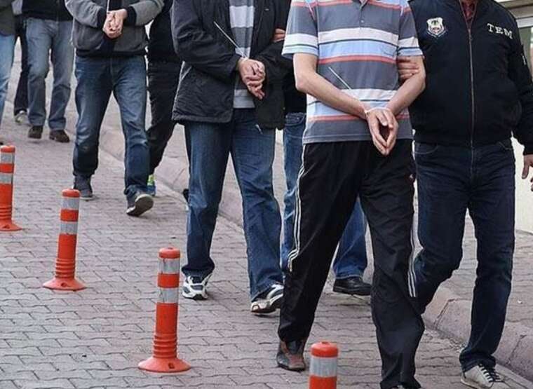 У Туреччині затримали 61 військового за звинуваченням у зв’язках з FETÖ