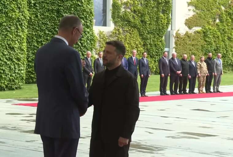 Зеленский встретился с Мерцем в Берлине