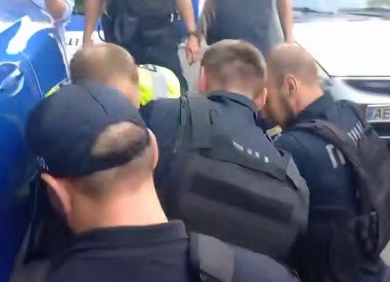 Конфлікт у Дніпрі: поліція затримала чоловіка через відмову від мобілізації