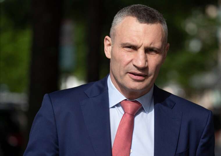 Кличко заявив, що в Україні «смердить диктатурою»