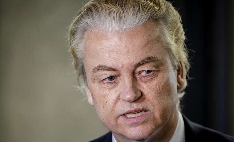  ͳ         , - Bloomberg