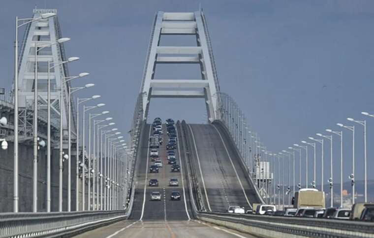 Росіяни скаржаться на нову атаку по Кримському мосту