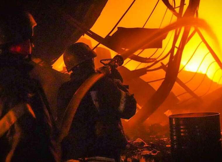 В Одесі друга ніч артобстрілів: мешканці міста повідомляють про справжній «армагеддон»