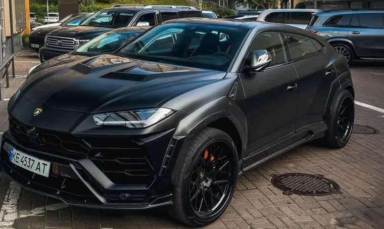      Lamborghini Urus