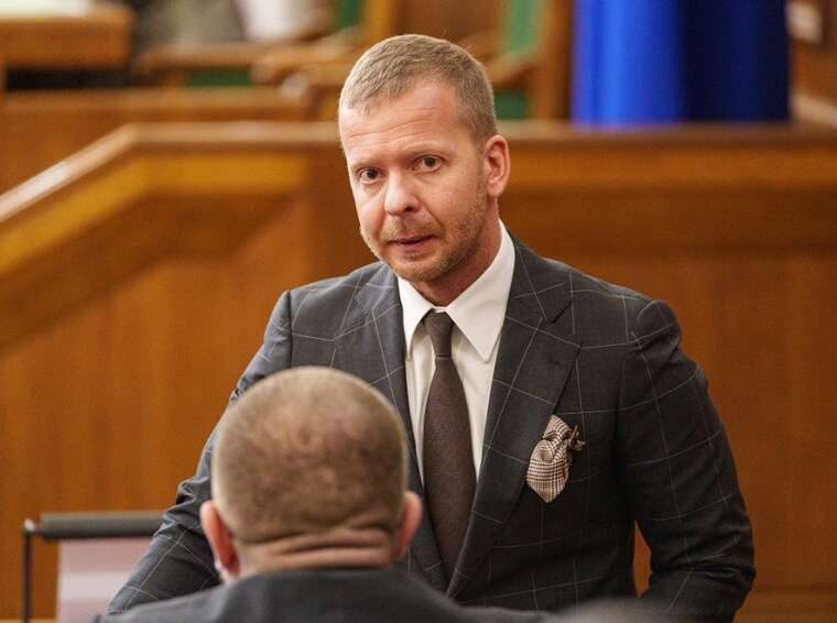 У Латвії депутата видалили з Сейму за виступ російською мовою