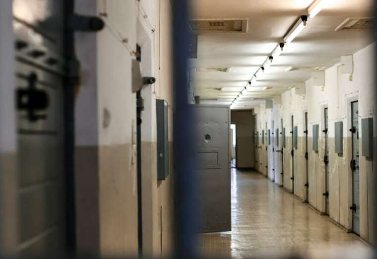Эстонской тюрьме придется почти утроить штат, чтобы принимать заключенных из Швеции