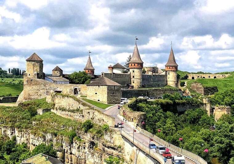 Near Kamyanets-Podilskyi, another case of forced conscription has been documented