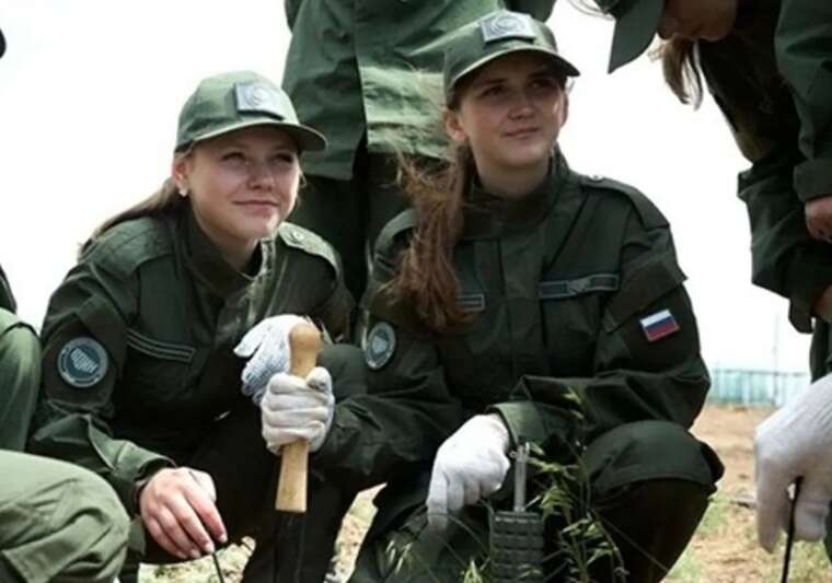 Russia plans to set up military camps for girls in the temporarily occupied territories,  NRC
