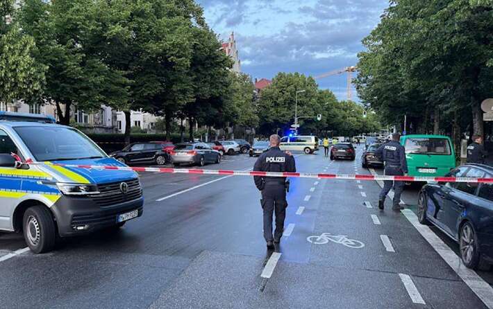 У Німеччині жінка з ножем поранила кількох людей