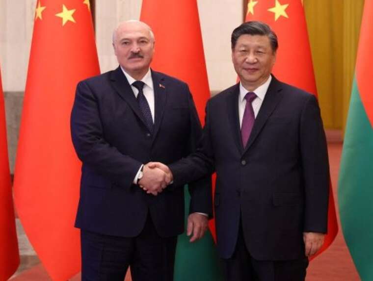 В Беларуси предложили установить в Минске памятник Си Цзиньпину