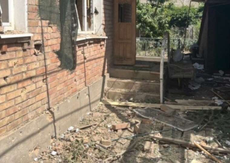 Russian military shelled two districts of the Dnipropetrovsk region, injuring two men