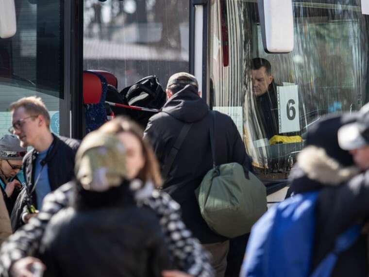 На Сумщині чоловіки відмовляються від евакуації через страх мобілізації, — влада