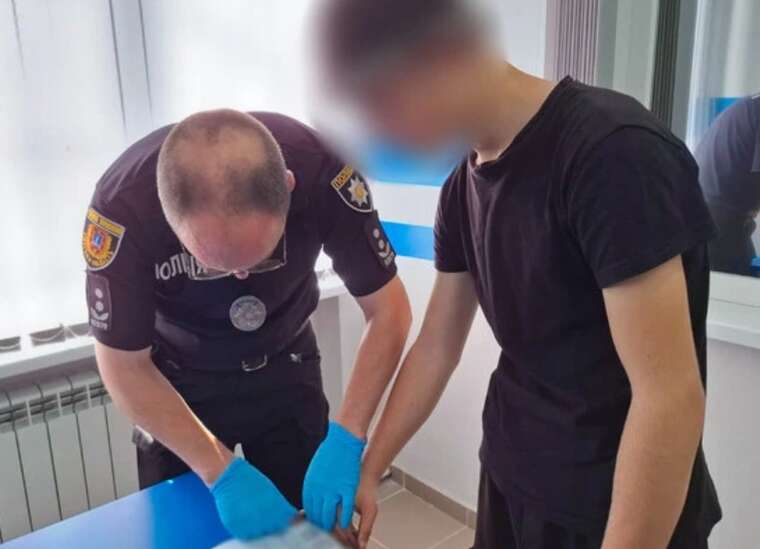 In the Odesa region, police detained teenagers who tortured a 12-year-old boy