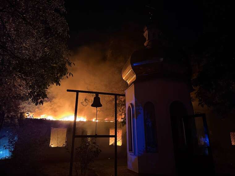 Російська атака по Одесі: є загиблий, четверо поранених, зруйнована станція швидкої допомоги