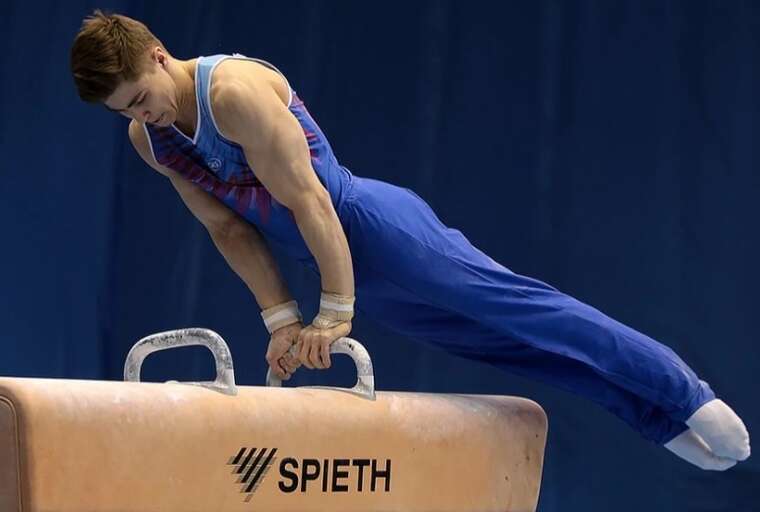 "Мир, дружба, жуйка": Російські гімнасти "повернулися" на міжнародну арену – звісно, "нейтрально"