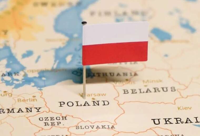 Лише 13% українців у Польщі планують залишитися після війни, попри стабільну роботу