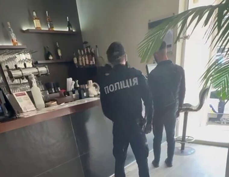 In Ivano-Frankivsk, the police harshly detained a barista: online reports suggest forced conscription
