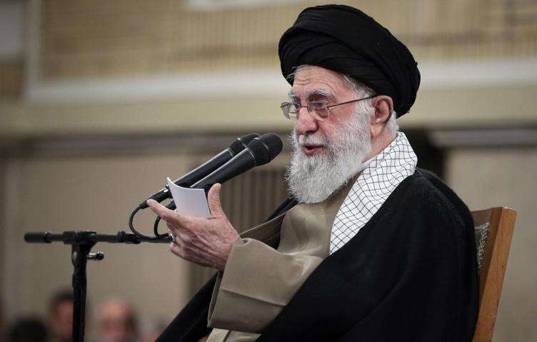 Верховний лідер Ірану Хаменеї пригрозив ударами у відповідь по Ізраїлю