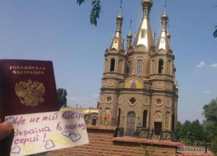 "Yellow Ribbon" conducted a "silent protest" in Donbas: "This is not my choice"