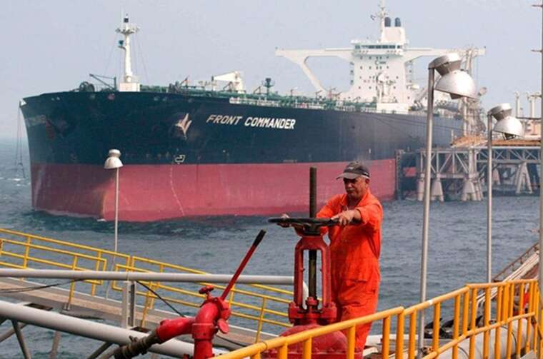 В Иране заявляют о возможности закрытия Ормузского пролива