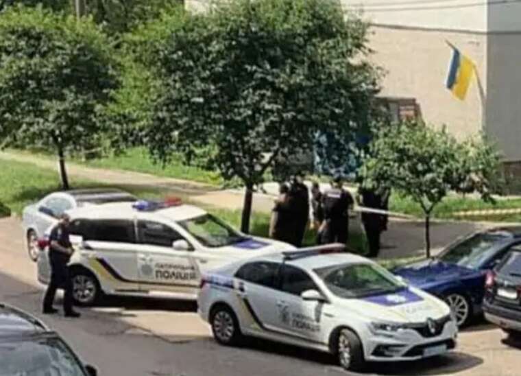 У Львові на Левандівці стався вибух електричного кабелю: частина району без світла