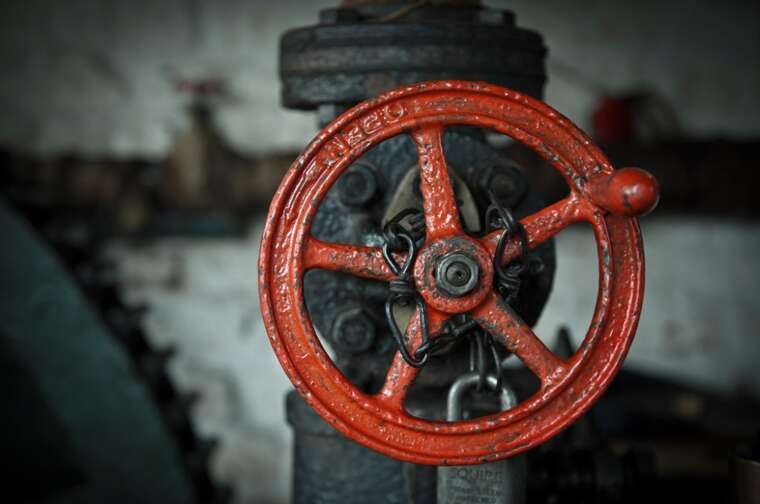 FT: ЄС прагне зійти з орбіти російського "атома", але зіштовхнувся з труднощами