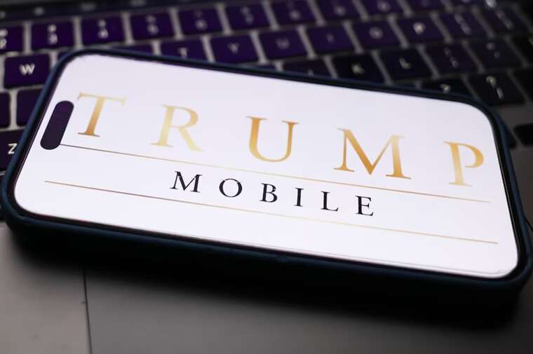 Семья Трампа запускает мобильный сервис и смартфоны Trump Mobile за 499 долларов