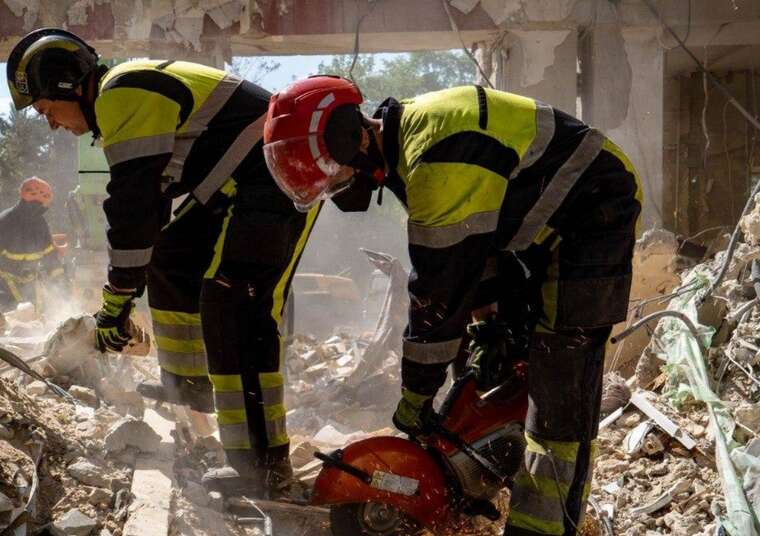 Кількість загиблих у Києві після ракетного удару 17 червня зросла до 28 - ДСНС