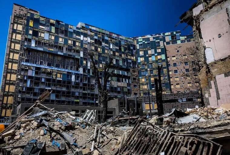 The scandalous company with criminal cases will be restoring "Okhmatdyt" for 300 million hryvnias