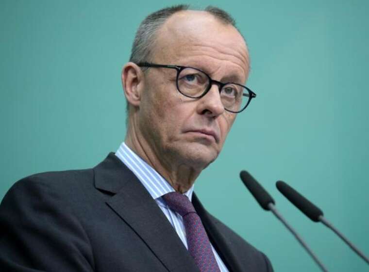 Немецкие ультраправые и левые призывают Мерца к разговору с Путиным