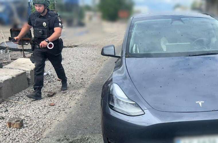 Six police officers injured near Nikopol as a result of a strike by a Russian FPV drone