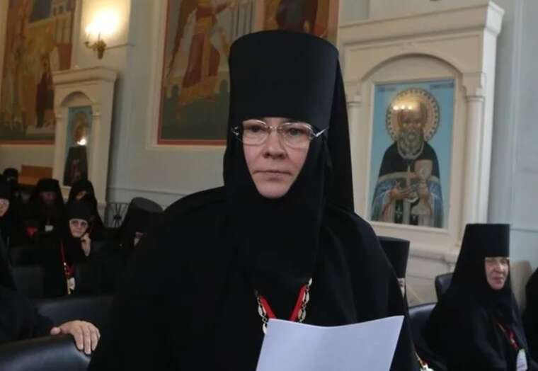 Російська пропаганда використовує черниць у Європі як шпигунів