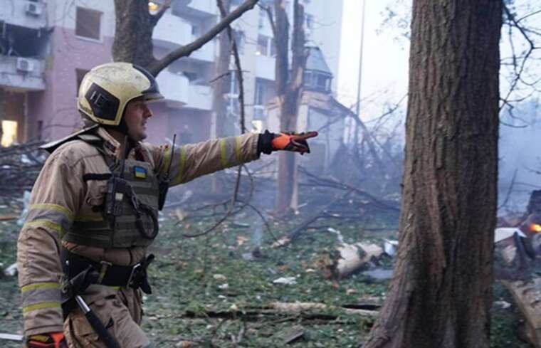 Атака РФ по Києву: кількість жертв зросла до 4, розбір завалів триває