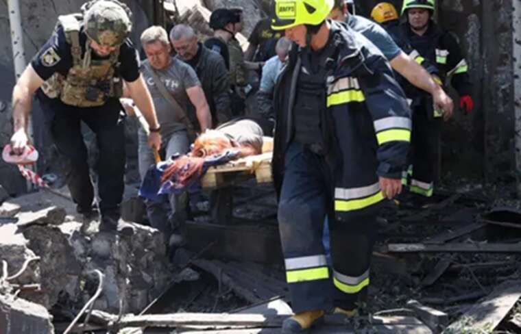 Удар РФ по Дніпру та Самару: загинули 20 осіб, майже 300 постраждали