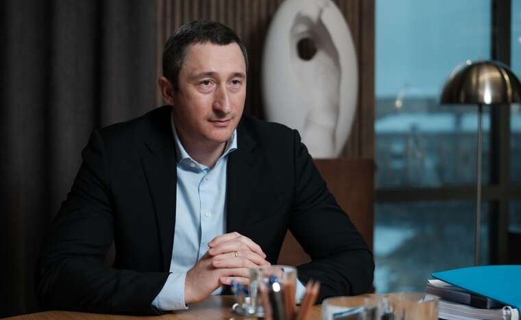 Суд переніс засідання у справі Чернишова: міністр не з’явився через засідання Кабміну