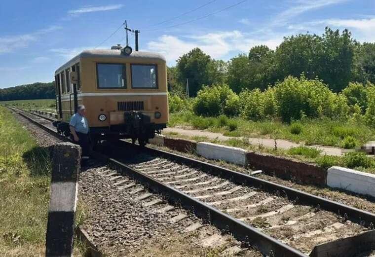 In Khmelnytskyi region, a 12-year-old boy died in a traffic accident at a railway crossing