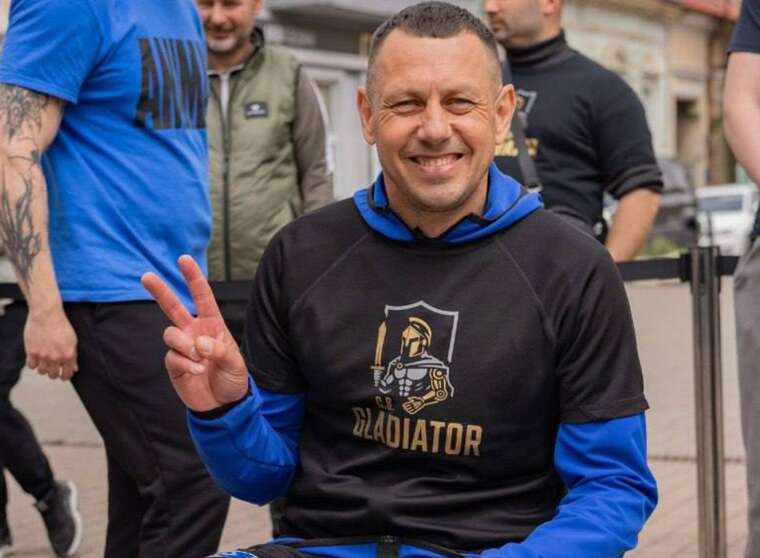 In Uzhhorod, TRC workers hit a veteran for Ukrainian language