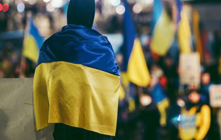 Половина українців вважає, що ситуація в Україні розвивається в неправильному напрямку, - опитування