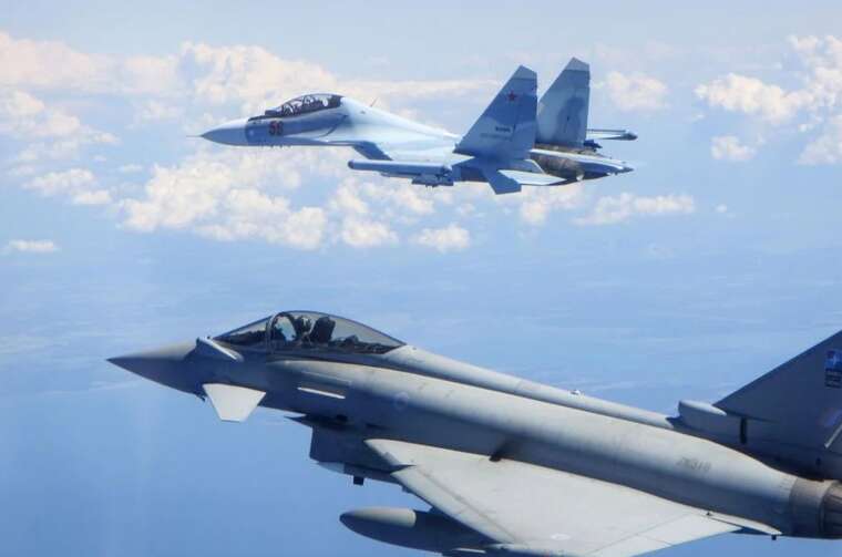 Німецькі винищувачі перехопили російський Іл-20М над Балтійським морем