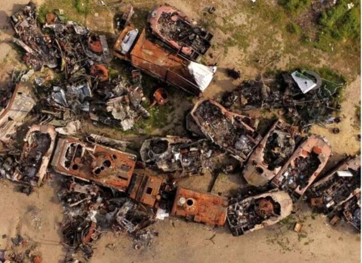 The Armed Forces of Ukraine destroyed a column of Russian equipment with cluster munitions, subtracting over a dozen invaders