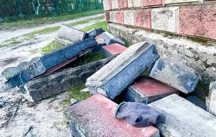 На Рівненщині бетонний паркан убив 4-річного хлопчика