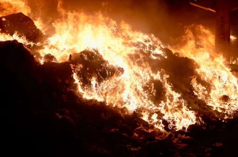 РФ атакувала Запоріжжя та область: виникла пожежа, пошкоджено підприємство