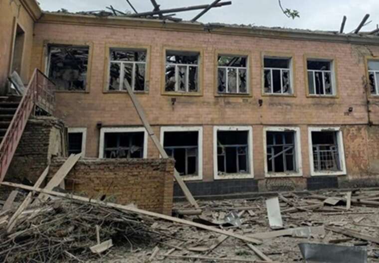 В Краматорске враг разбомбил образовательное учреждение дронами «Герань»