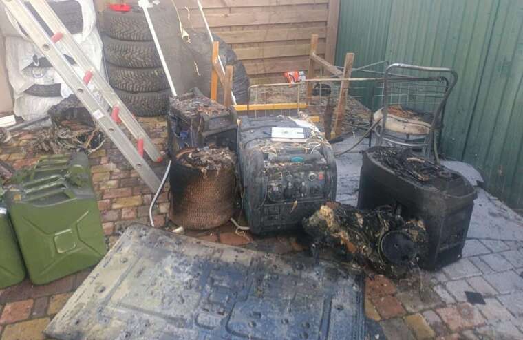 Під Києвом сталася пожежа: двох жінок госпіталізували з опіками