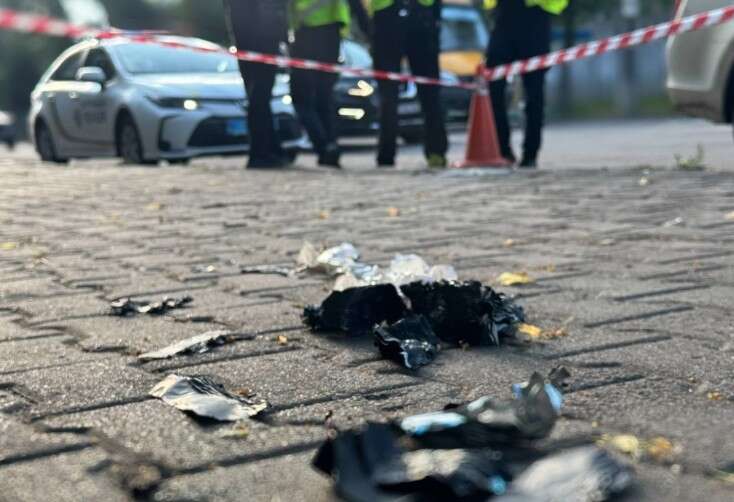 В Сумах дрон повредил маршрутку с пассажирами