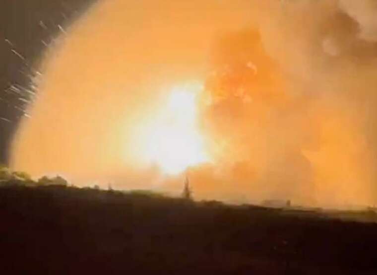 В оккупированном Харцызске в Донецкой области произошел взрыв на складе боеприпасов оккупантов