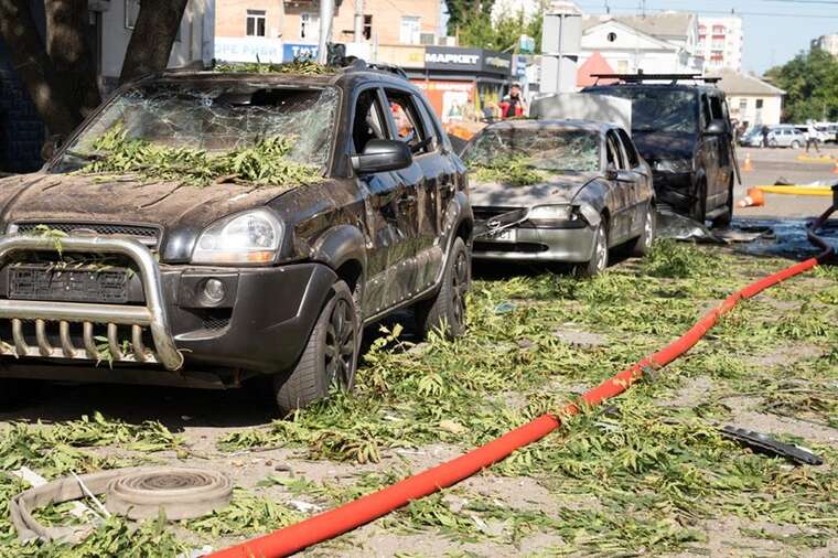 В Сети показали видео последствий прилета ударного дрона по Полтаве