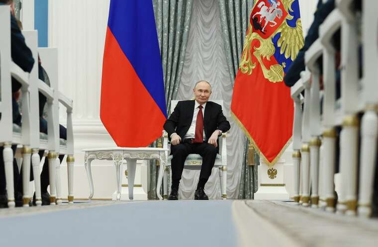 Путин заявил Трампу, что достичь целей войны дипломатией пока невозможно