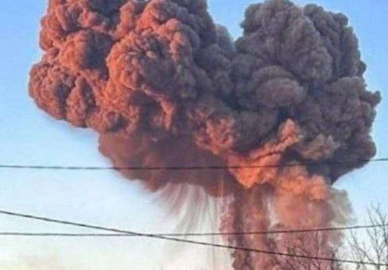 В Саратовской области взрывы: вероятно, атакован аэродром "Энгельс"