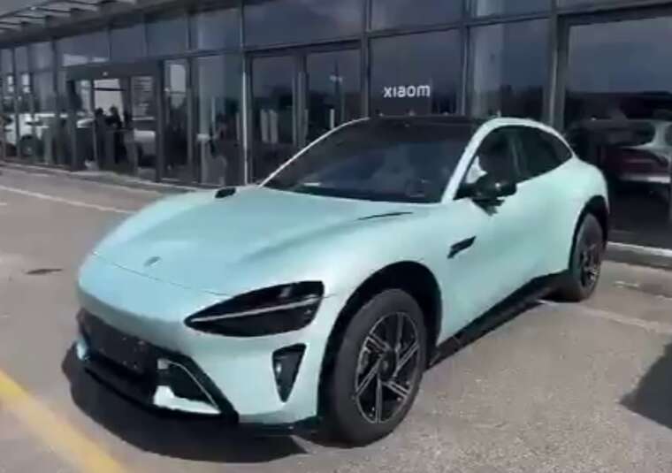 Xiaomi вперше обігнала Tesla за кількістю передзамовлень на електрокар